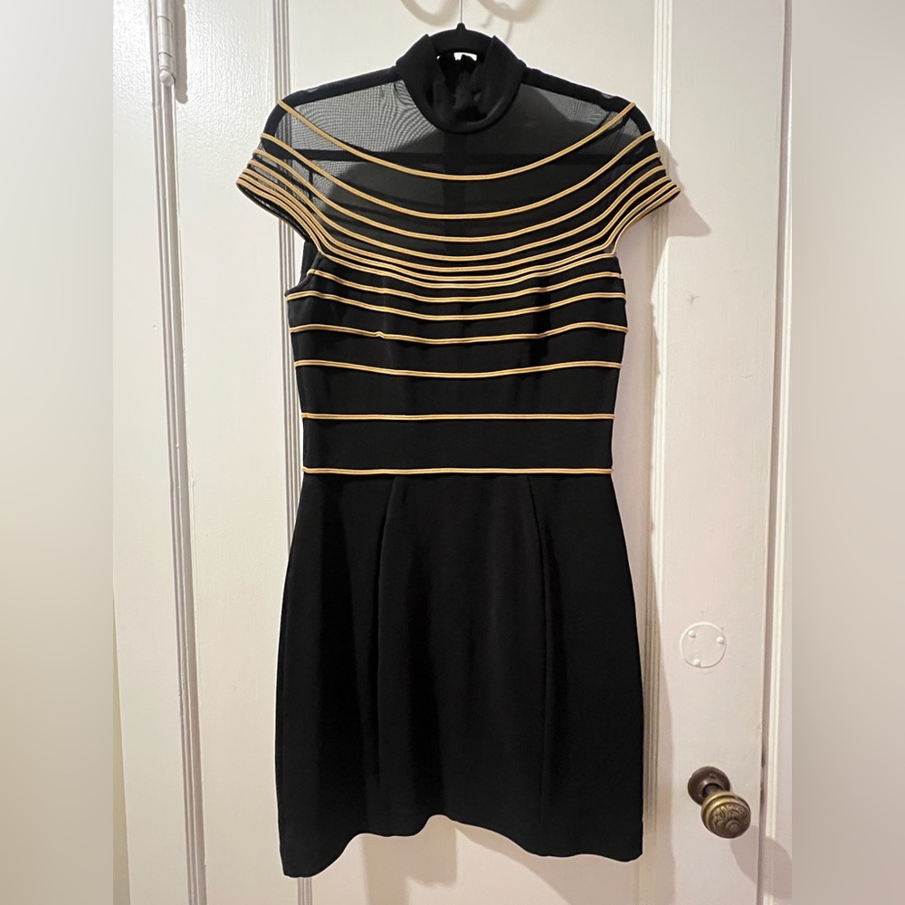 Tadashi Sz M Black Gold Cap Sleeve Cocktail Mini Dress Gold Striped Embroidered